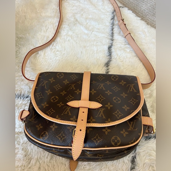 🛑 SOLD 🛑 Louis Vuitton Saumur 30 with BRAND NEW LEATHER FROM LV Atelier - Picture 1 of 13